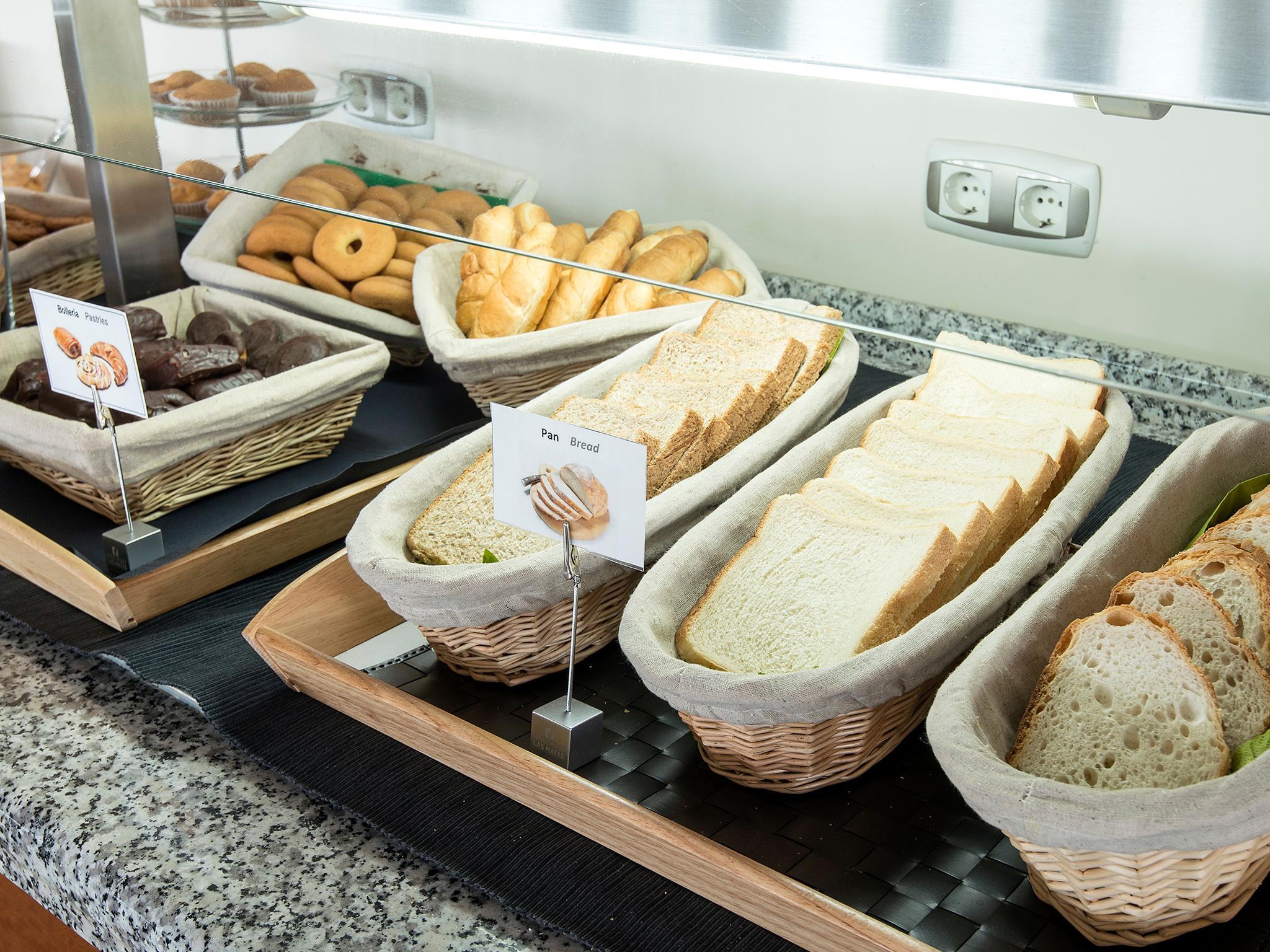 Hotel Plaza Las Matas Las Rozas de Madrid Dış mekan fotoğraf