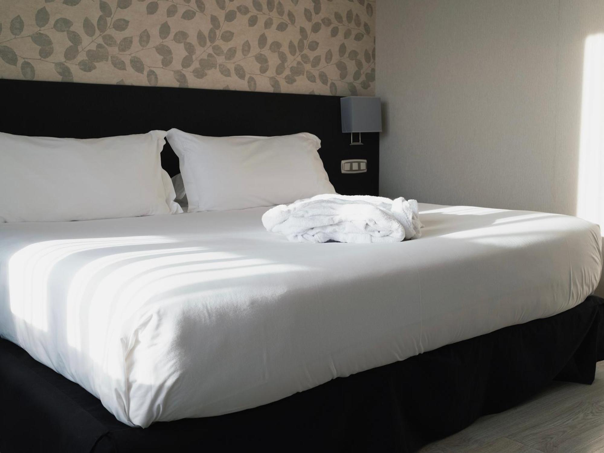 Hotel Plaza Las Matas Las Rozas de Madrid Dış mekan fotoğraf