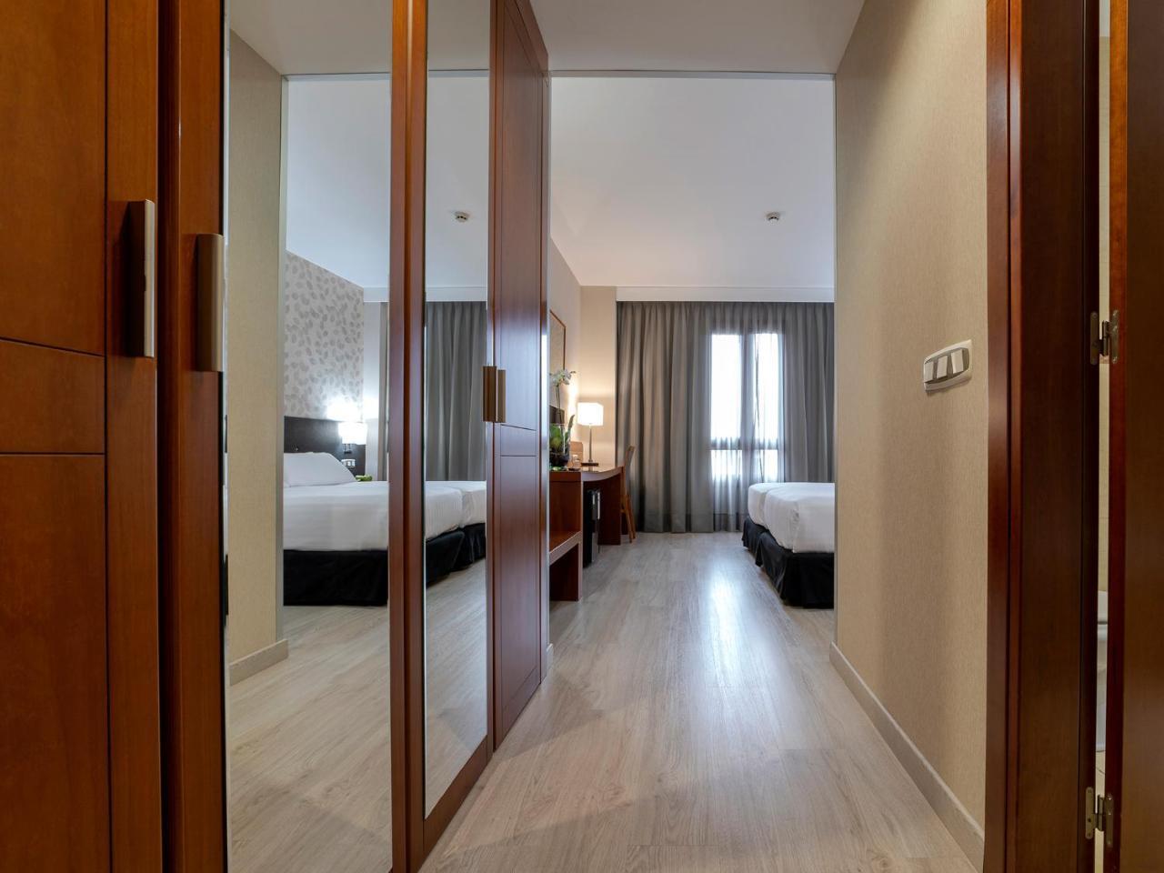 Hotel Plaza Las Matas Las Rozas de Madrid Dış mekan fotoğraf